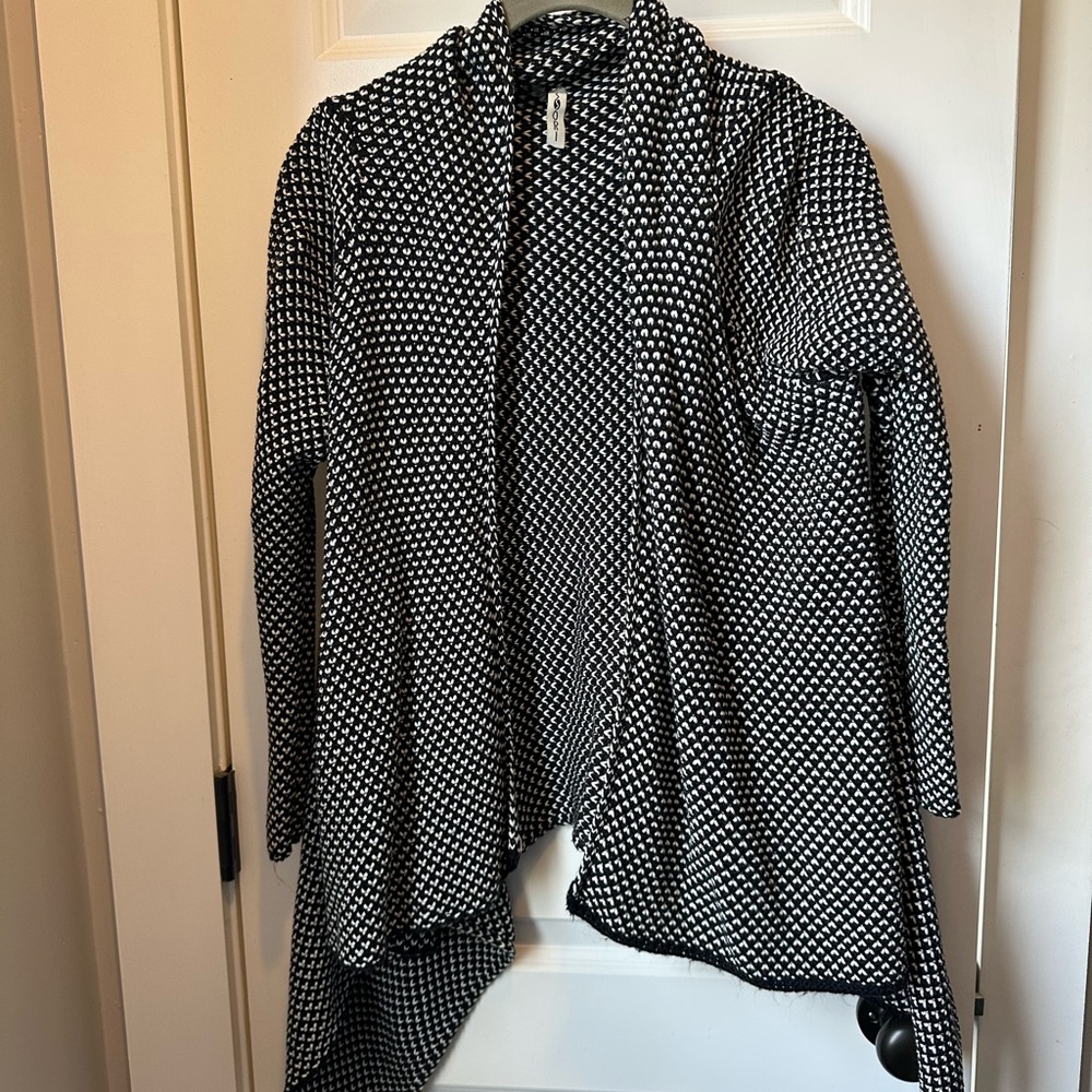 Black and White Women's Sweater